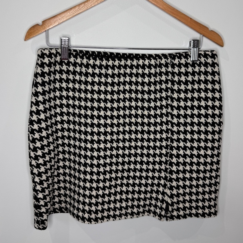 Primark Pull On Mini Black and White Women’s Skirt (Sz 8)